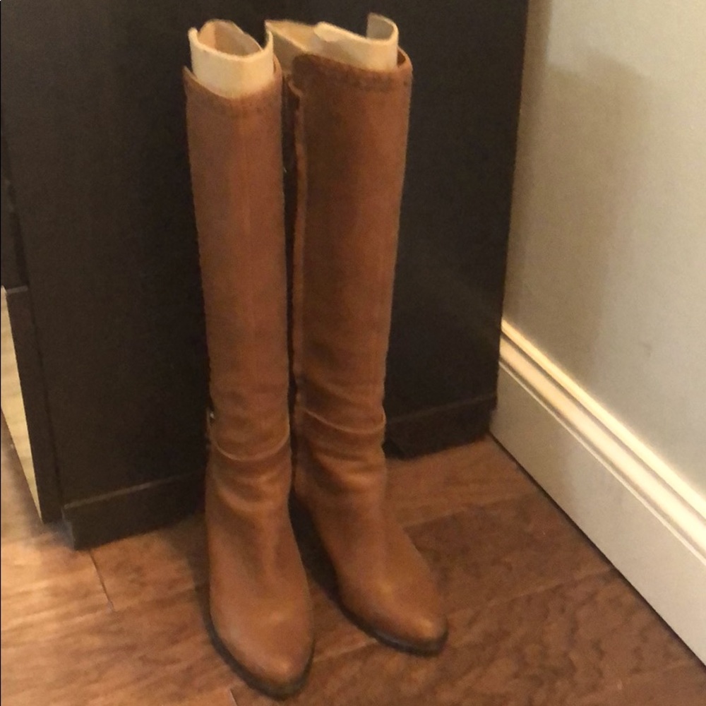Ugg Brown Leather Boots